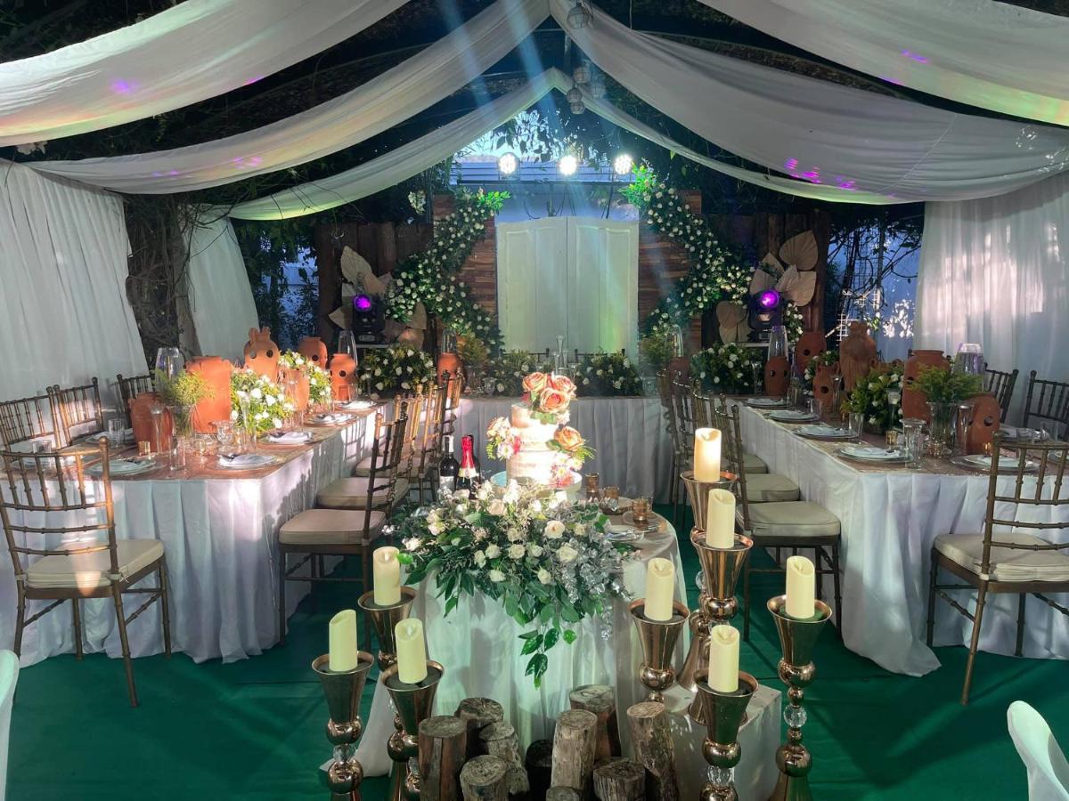 Casa Cecilia Hotel Bantay Luaran gambar