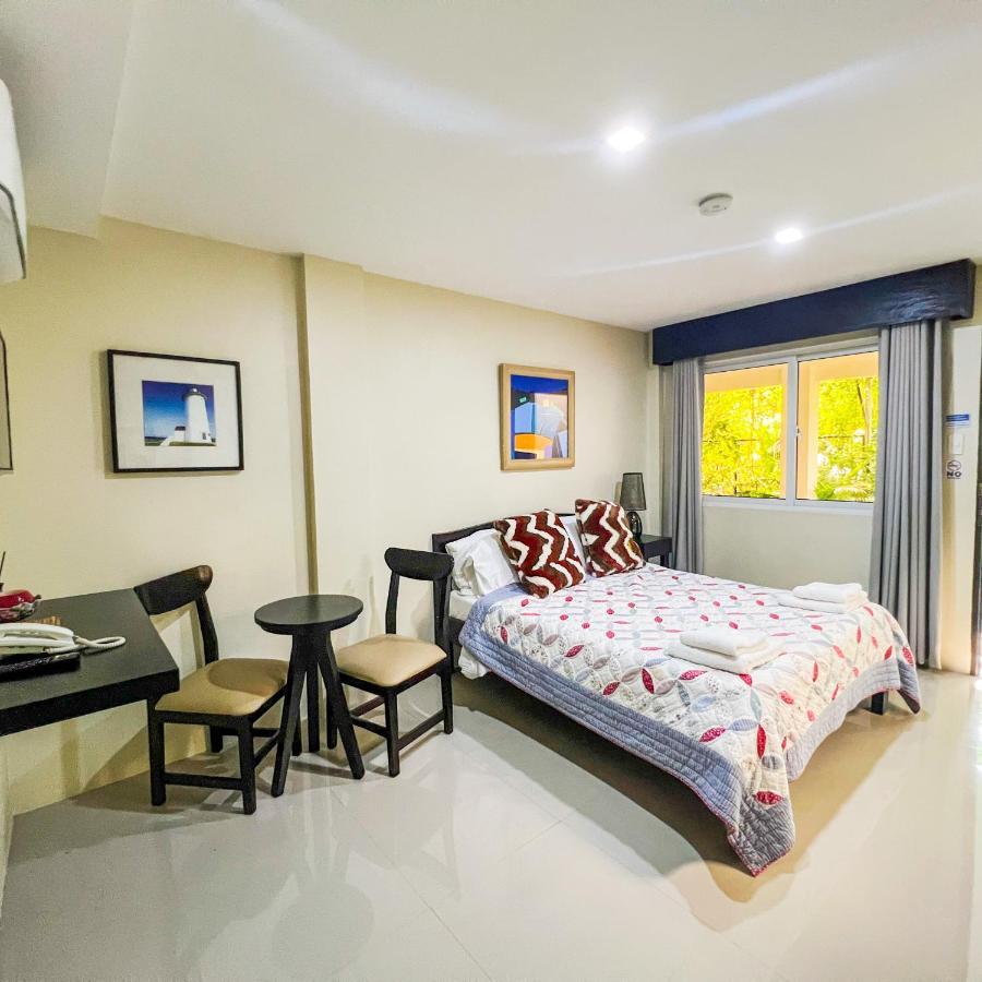 Casa Cecilia Hotel Bantay Luaran gambar