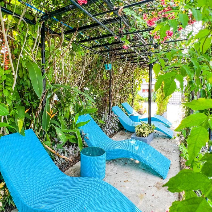 Casa Cecilia Hotel Bantay Luaran gambar