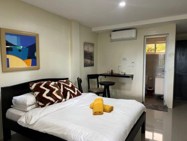 Casa Cecilia Hotel Bantay Luaran gambar