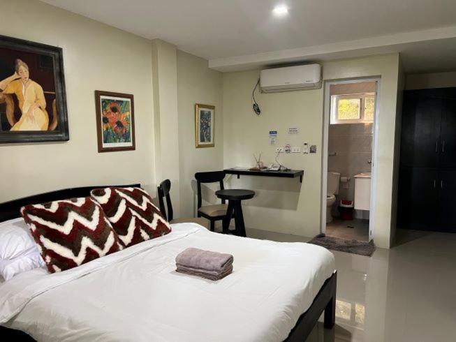 Casa Cecilia Hotel Bantay Luaran gambar
